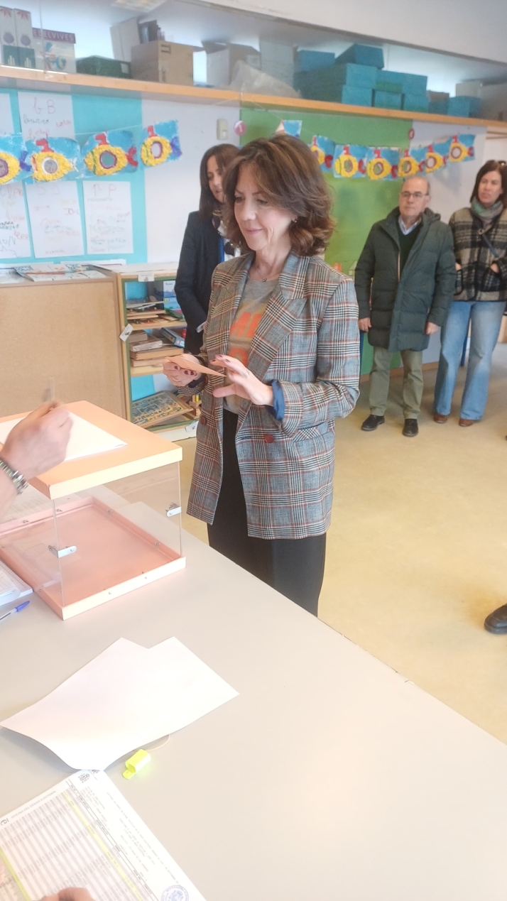 La participación en las elecciones se sitúa cerca del 53,06%, frente al 51,6% con respecto a los comicios de 2022 | Imagen 2